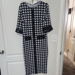 Chic Houndstooth Long Sleeve Dress